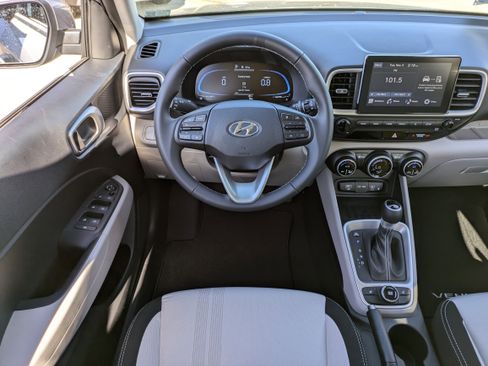 New 2026 Hyundai Venue SEL image 16