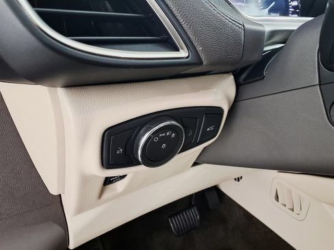 Used 2016 Lincoln MKX Select w/ Select Plus Package FWD image 24