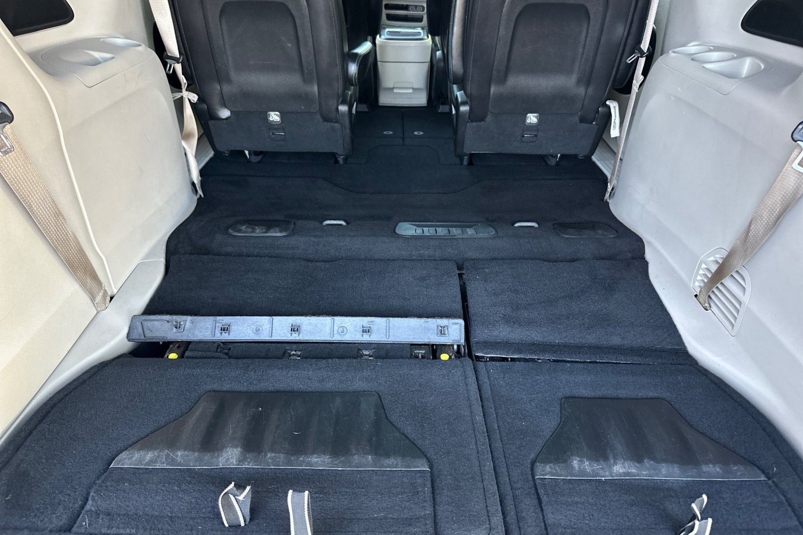 Used 2021 Chrysler Pacifica Touring-L FWD image 16
