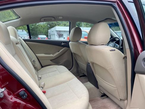 Used 2012 Nissan Altima 2.5 S w/ 20th Anniversary Pkg FWD image 16