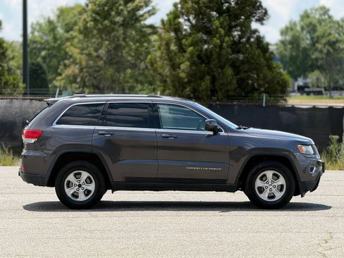Used 2016 Jeep Grand Cherokee Laredo w/ Quick Order Package 23E AWD/4WD image 7