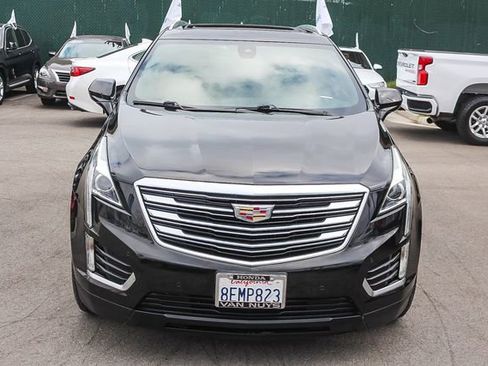 Used 2018 Cadillac XT5 Luxury w/ Driver Awareness Package FWD image 2
