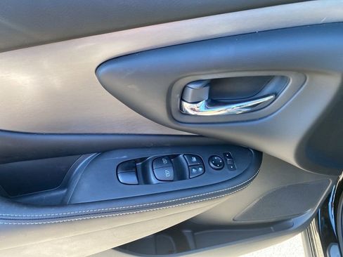 Used 2024 Nissan Murano SV image 12