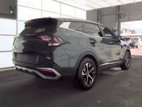 Certified 2025 Kia Sportage EX FWD image 3