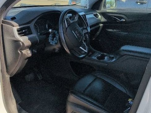 Used 2022 GMC Acadia SLT w/ Elevation Edition AWD/4WD image 9