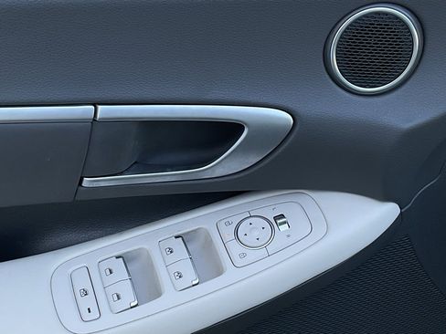 Used 2025 Hyundai Sonata SEL image 12