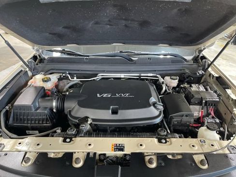Used 2022 Chevrolet Colorado Z71 AWD/4WD image 25