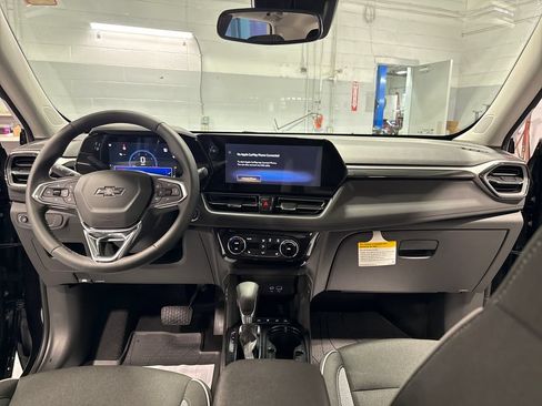 New 2026 Chevrolet TrailBlazer LT w/ Convenience Package AWD/4WD image 38
