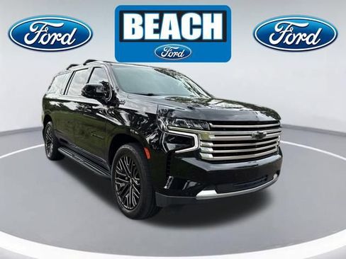 Used 2021 Chevrolet Suburban High Country AWD/4WD image 1