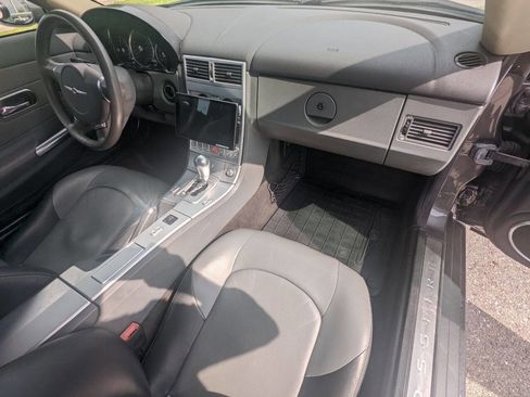 Used 2005 Chrysler Crossfire Limited image 14