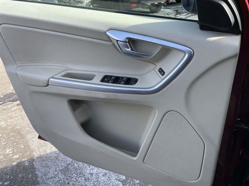 Used 2016 Volvo XC60 T6 image 26