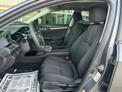 Used 2018 Honda Civic EX image 9