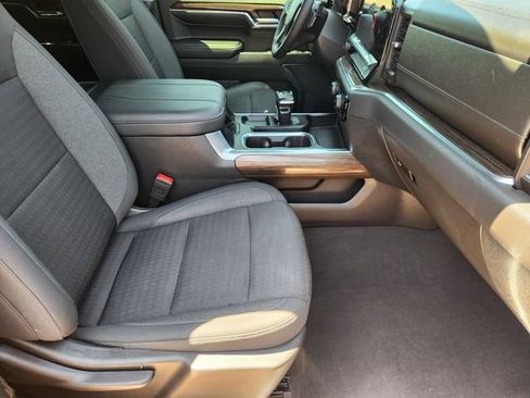 Used 2023 Chevrolet Silverado 1500 LT RWD image 14