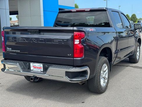 Used 2023 Chevrolet Silverado 1500 LT AWD/4WD image 3