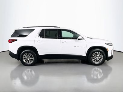 Used 2023 Chevrolet Traverse LT