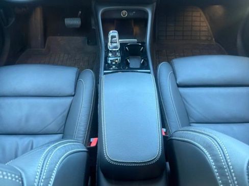 Used 2023 Volvo XC40 B5 Plus w/ Driver Assist Package image 10