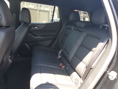 New 2026 Chevrolet Equinox LT w/ Convenience Package II FWD image 14