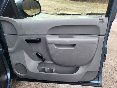 Used 2010 Chevrolet Silverado 1500 W/T image 20