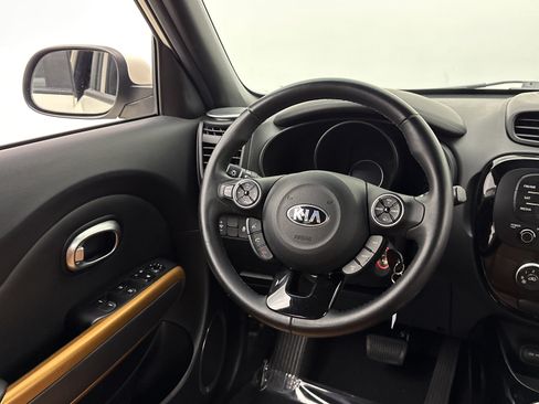 Used 2016 Kia Soul ! w/ Umber Package 1 FWD image 25