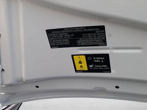 Certified 2025 Volvo XC90 T8 Plus w/ Protection Package Premier image 25