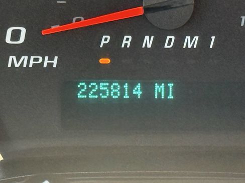 Used 2016 Chevrolet Express 2500 image 10