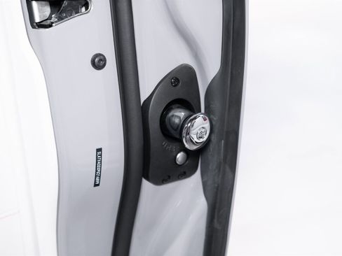 Used 2023 Rolls-Royce Cullinan w/ Cullinan Package image 22