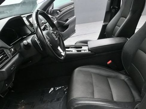 Used 2019 Honda Accord Sport image 19