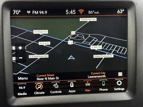 Used 2022 Jeep Cherokee Trailhawk w/ Sound & Nav Group AWD/4WD image 2