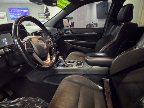 Used 2020 Jeep Grand Cherokee Trailhawk image 18