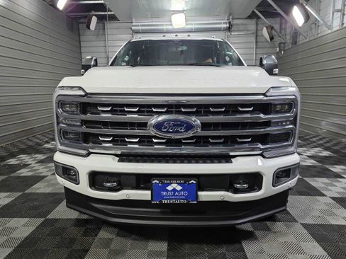 Used 2024 Ford F350 Platinum w/ FX4 Off-Road Package AWD/4WD image 3