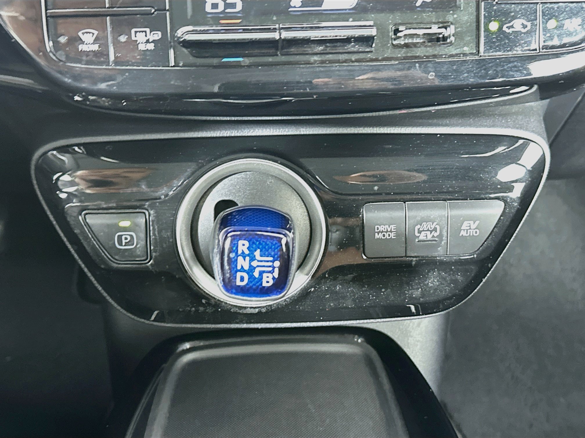 Used 2020 Toyota Prius Prime LE w/ Carpet Mat Package FWD image 23