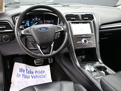 Used 2018 Ford Fusion Energi Titanium FWD image 27