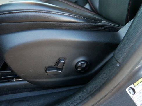 Used 2019 Jeep Cherokee Trailhawk image 13