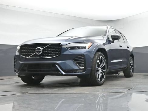 Used 2024 Volvo XC60 B5 Plus w/ Protection Package Premier AWD/4WD image 13