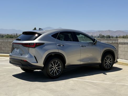 Certified 2026 Lexus NX 350 AWD image 12