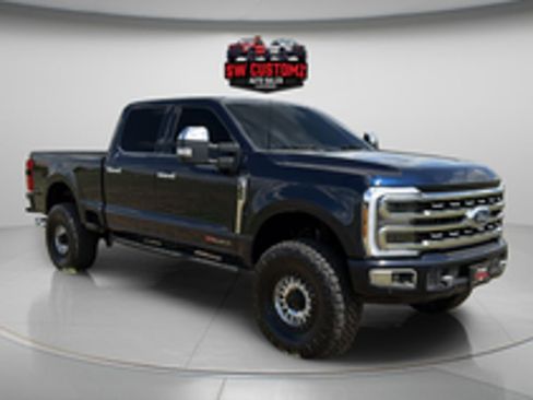 Used 2024 Ford F350 Platinum w/ Tremor Off-Road Package AWD/4WD image 1