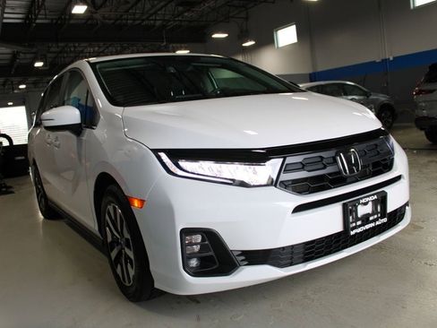 Used 2025 Honda Odyssey EX-L image 4