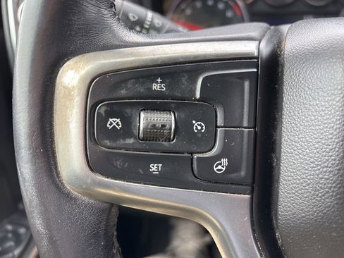 Used 2020 Chevrolet Silverado 1500 LT Trail Boss AWD/4WD image 26