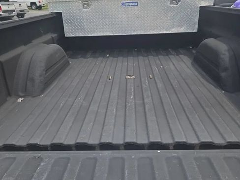 Used 2007 Chevrolet Silverado 2500 LT w/ Heavy-Duty Power Package AWD/4WD image 13