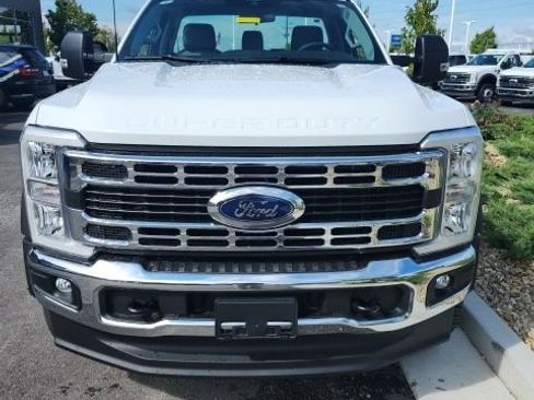 New 2026 Ford F450 XL w/ XL Chrome Package image 2