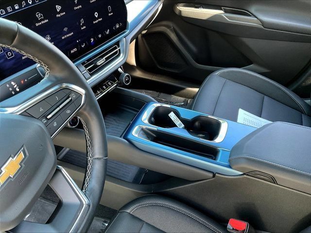 Certified 2024 Chevrolet Equinox EV LT w/ LPO, Active Package FWD image 20