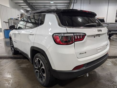 Used 2023 Jeep Compass Limited w/ Sun and Sound Group image 5
