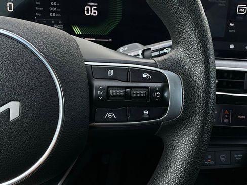 Used 2025 Kia K5 LXS image 36