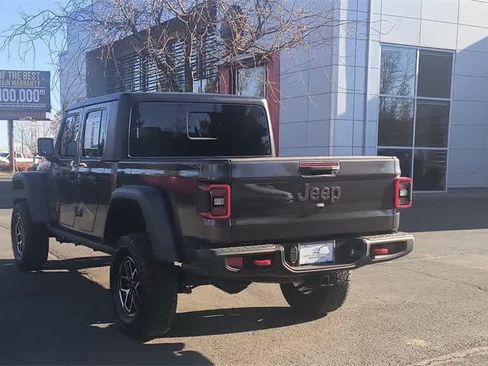 Used 2024 Jeep Gladiator Rubicon w/ Technology Group image 7