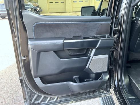 Used 2024 Ford F150 Platinum image 21