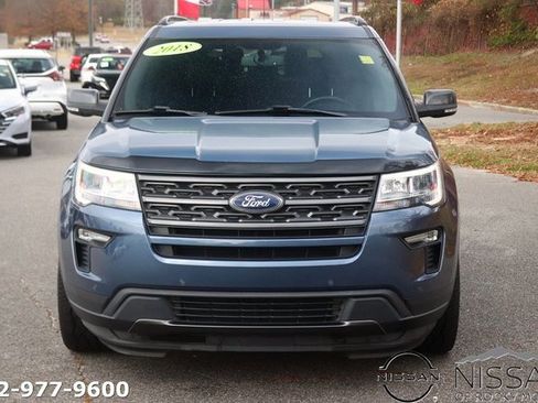 Used 2018 Ford Explorer XLT w/ Equipment Group 202A image 2