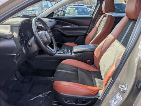 Used 2024 MAZDA CX-30 Carbon image 16