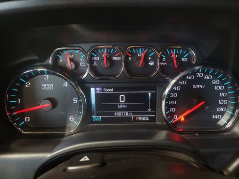Used 2018 Chevrolet Silverado 1500 LT w/ All Star Edition AWD/4WD image 23