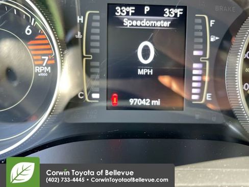 Used 2019 Jeep Cherokee Latitude w/ Popular Appearance Group image 10