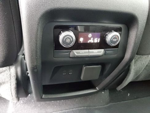 New 2025 GMC Acadia Elevation image 40